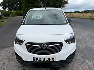 Used 2019 Vauxhall Combo 2000 Edition White - Interior and Exterior details 10
