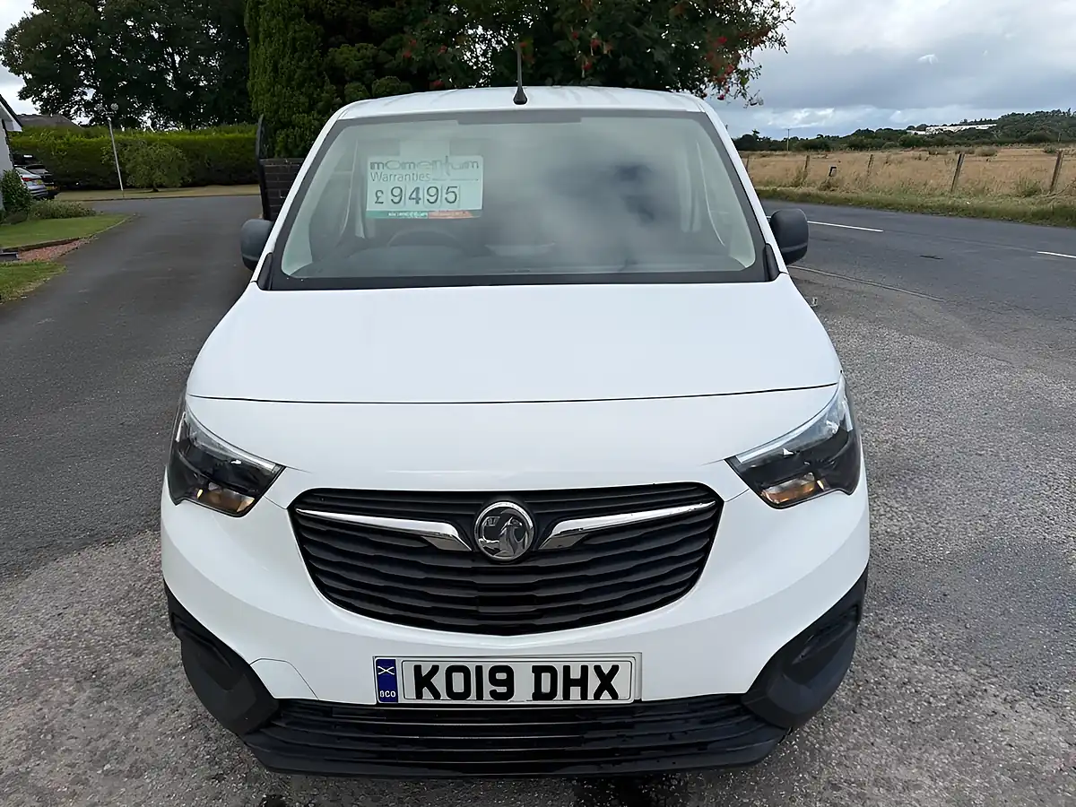 Used 2019 Vauxhall Combo 2000 Edition White - Interior and Exterior details 10