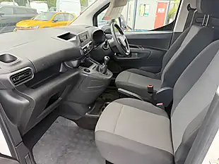 Used 2019 Vauxhall Combo 2000 Edition White - Interior and Exterior details 13