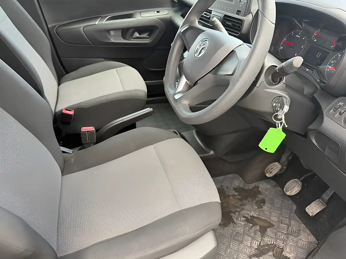 Used 2019 Vauxhall Combo 2000 Edition White - Interior and Exterior details 14