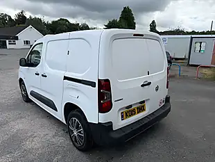 Used 2019 Vauxhall Combo 2000 Edition White - Interior and Exterior details 6