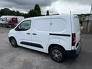Used 2019 Vauxhall Combo 2000 Edition White - Interior and Exterior details 7