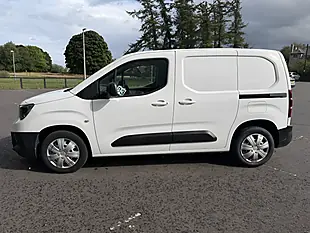 Used 2019 Vauxhall Combo 2000 Edition White - Interior and Exterior details 4