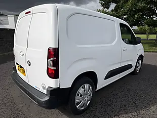 Used 2019 Vauxhall Combo 2000 Edition White - Interior and Exterior details 5