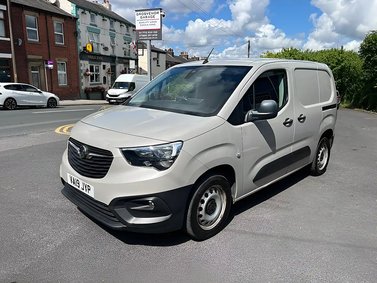 Used 2019 Vauxhall Combo 2300 Edition L1 H1 Cool Grey - Interior and Exterior details 3