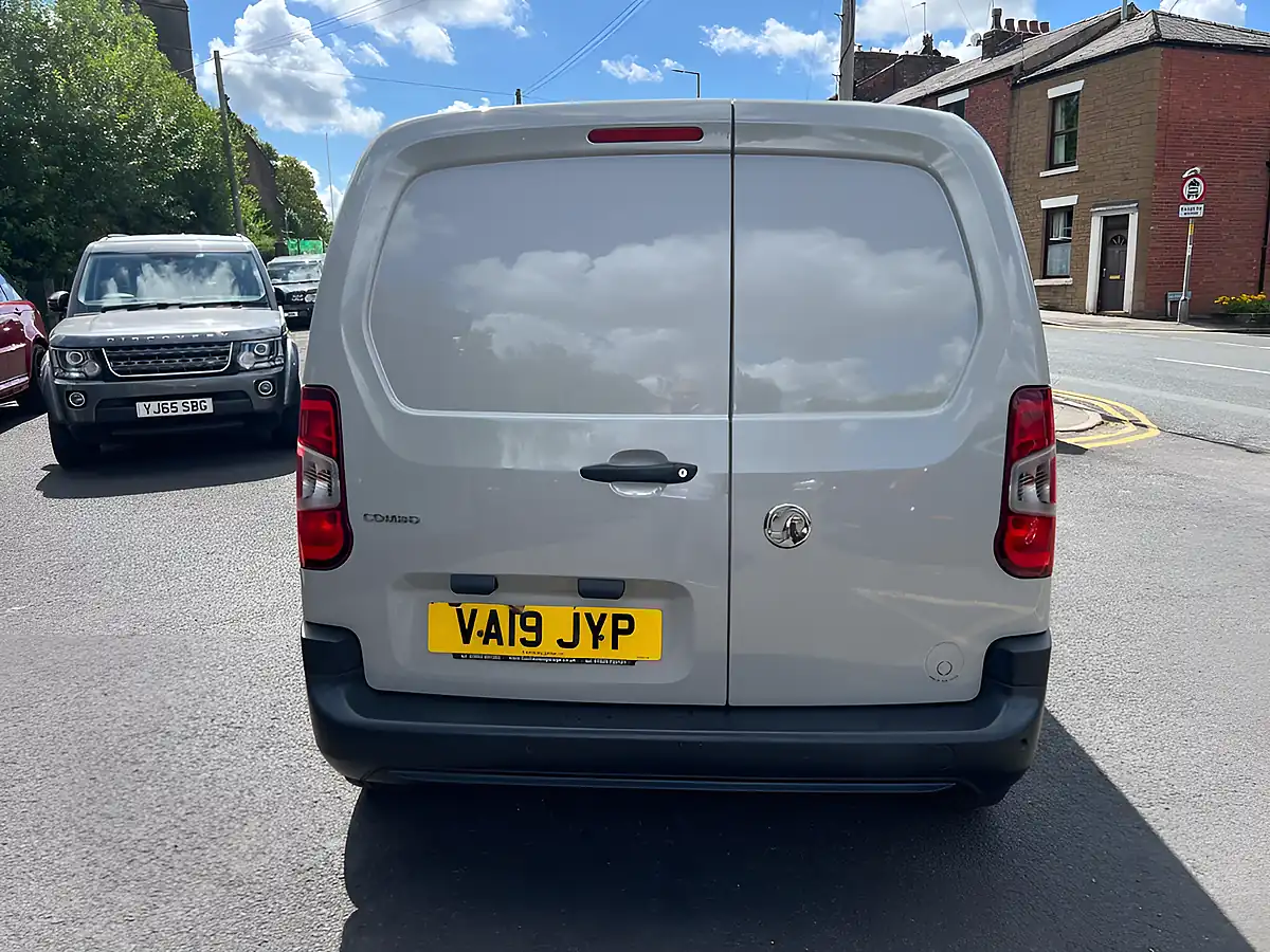 Used 2019 Vauxhall Combo 2300 Edition L1 H1 Cool Grey - Interior and Exterior details 6
