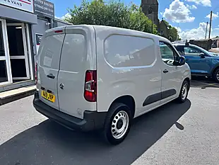 Used 2019 Vauxhall Combo 2300 Edition L1 H1 Cool Grey - Interior and Exterior details 7