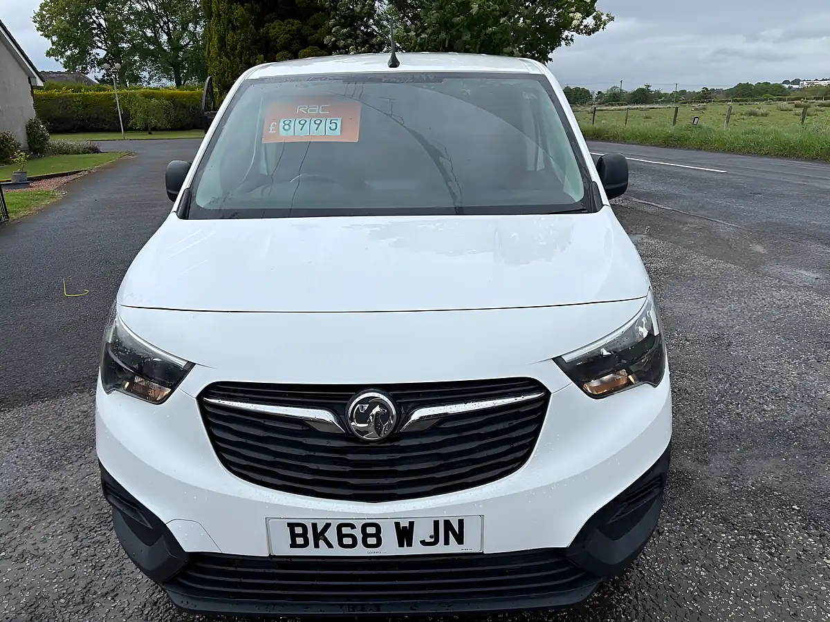 Used 2019 Vauxhall Combo 2300 Edition White - Interior and Exterior details 15
