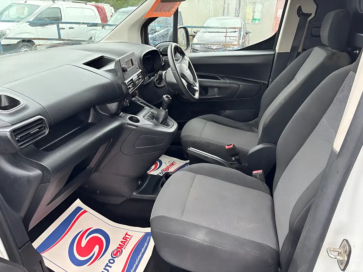 Used 2019 Vauxhall Combo 2300 Edition White - Interior and Exterior details 20