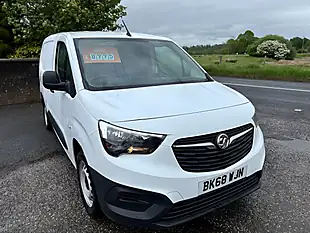 Used 2019 Vauxhall Combo 2300 Edition White - Interior and Exterior details 6