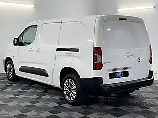 Used 2019 Vauxhall Combo 2300 Edition White - Interior and Exterior details 5
