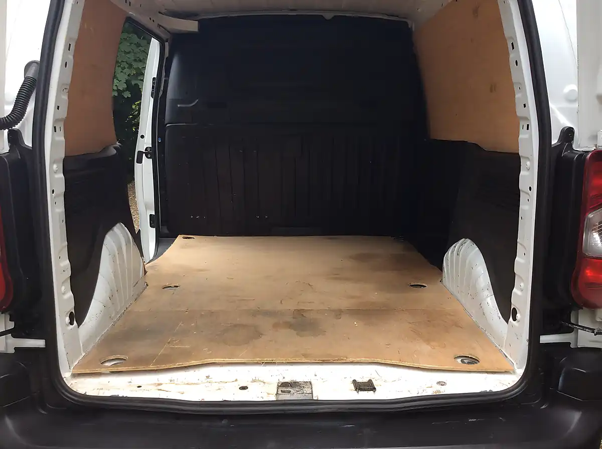 Used 2019 Vauxhall Combo 2300 Edition White - Interior and Exterior details 14