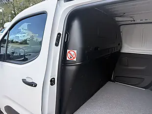 Used 2019 Vauxhall Combo 2300 Edition White - Interior and Exterior details 11