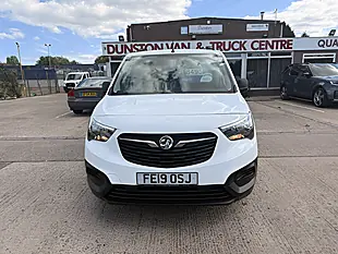 Used 2019 Vauxhall Combo 2300 Edition White - Interior and Exterior details 12