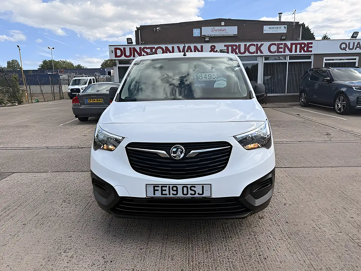 Used 2019 Vauxhall Combo 2300 Edition White - Interior and Exterior details 12
