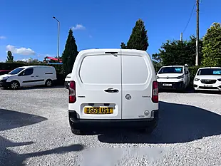Used 2019 Vauxhall Combo 2300 Edition White - Interior and Exterior details 10