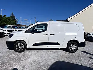 Used 2019 Vauxhall Combo 2300 Edition White - Interior and Exterior details 9