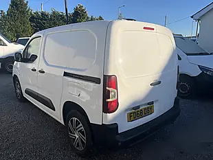 Used 2019 Vauxhall Combo 2300 Edition White - Interior and Exterior details 10