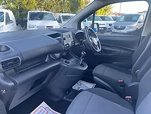 Used 2019 Vauxhall Combo 2300 Edition White - Interior and Exterior details 17