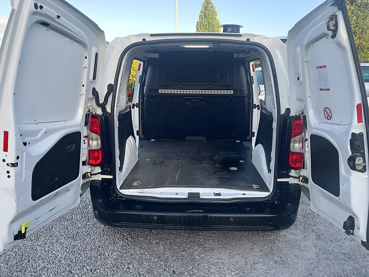 Used 2019 Vauxhall Combo 2300 Edition White - Interior and Exterior details 2