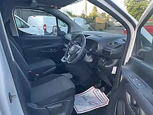 Used 2019 Vauxhall Combo 2300 Edition White - Interior and Exterior details 4