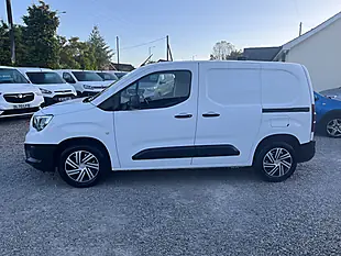 Used 2019 Vauxhall Combo 2300 Edition White - Interior and Exterior details 9