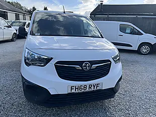 Used 2019 Vauxhall Combo 2300 Edition White - Interior and Exterior details 3