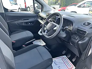 Used 2019 Vauxhall Combo 2300 Edition White - Interior and Exterior details 4