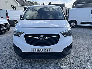 Used 2019 Vauxhall Combo 2300 Edition White - Interior and Exterior details 5