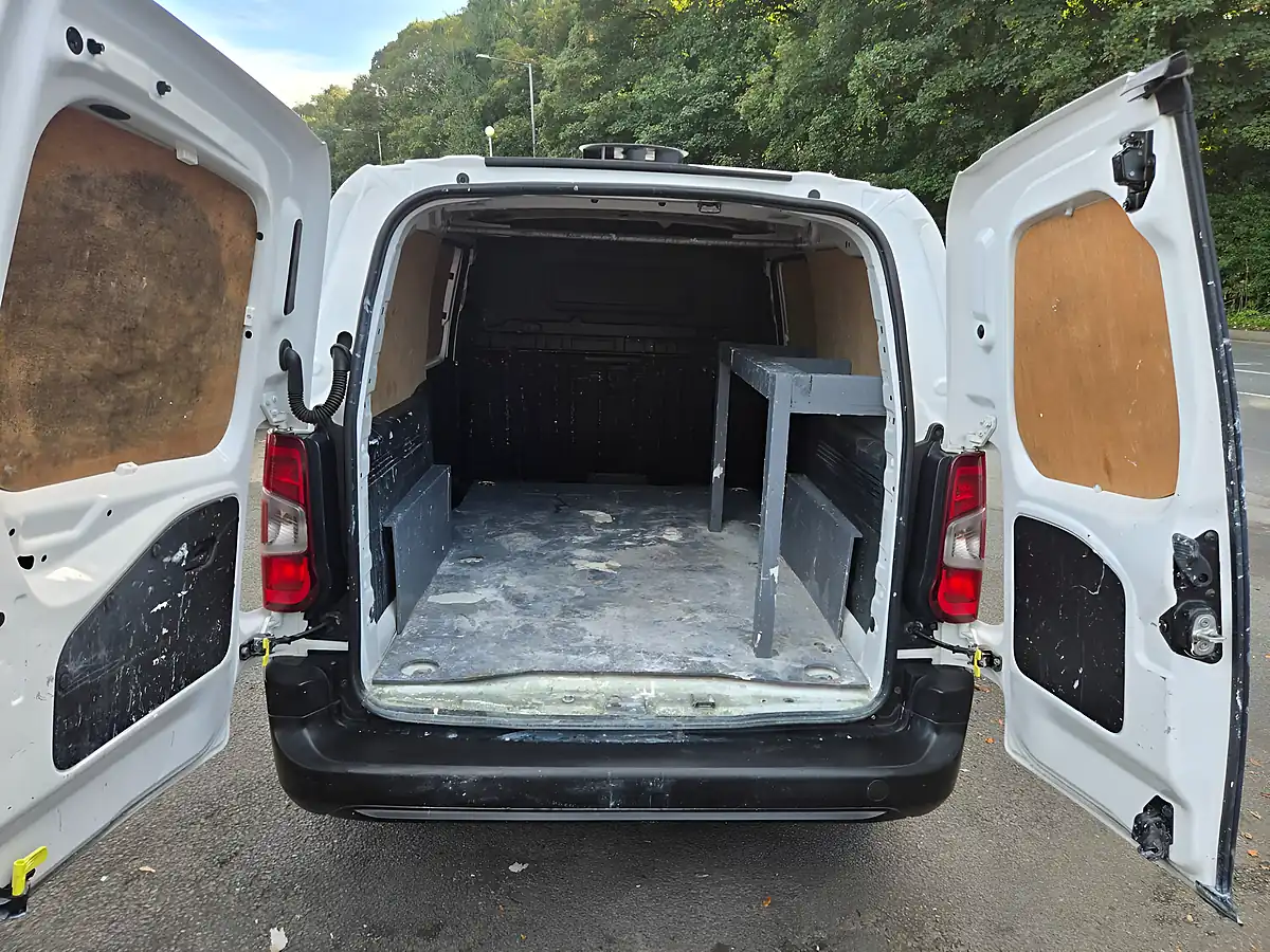 Used 2019 Vauxhall Combo Edition H1 L2 White - Interior and Exterior details 10
