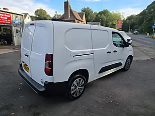 Used 2019 Vauxhall Combo Edition H1 L2 White - Interior and Exterior details 11