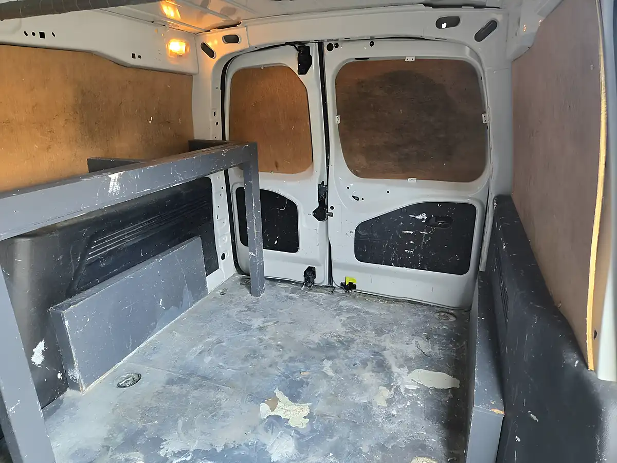 Used 2019 Vauxhall Combo Edition H1 L2 White - Interior and Exterior details 7