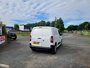 Used 2019 Vauxhall Combo Edition White - Interior and Exterior details 6