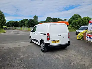 Used 2019 Vauxhall Combo Edition White - Interior and Exterior details 8