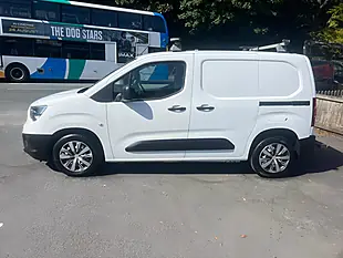 Used 2019 Vauxhall Combo H1 Edition White - Interior and Exterior details 3