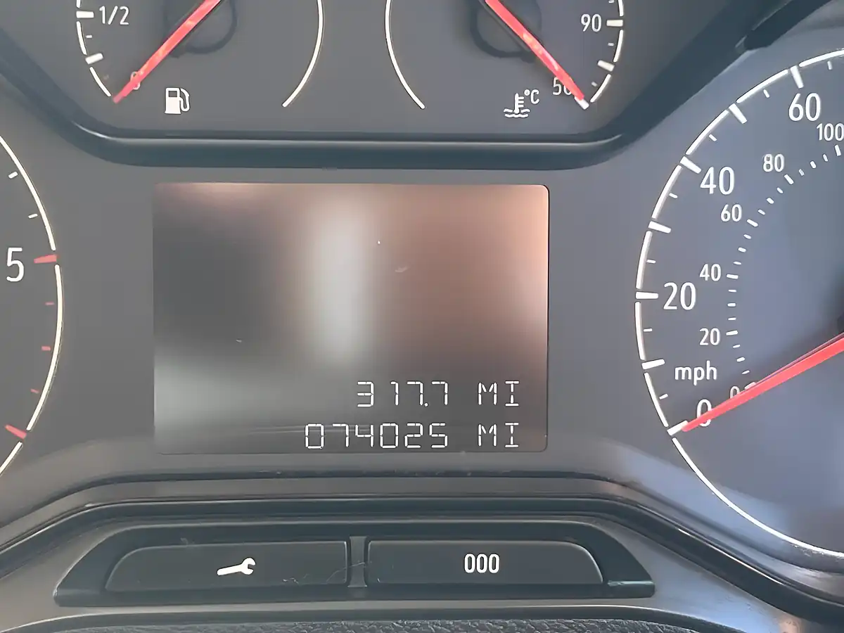 Used 2019 Vauxhall Combo H1 Edition White - Interior and Exterior details 9