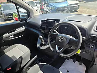 Used 2019 Vauxhall Combo H1 Edition White - Interior and Exterior details 16