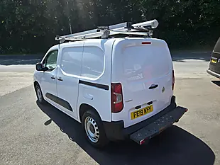 Used 2019 Vauxhall Combo H1 Edition White - Interior and Exterior details 9
