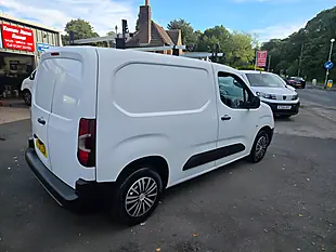 Used 2019 Vauxhall Combo H1 Edition White - Interior and Exterior details 10