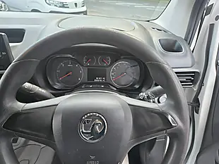 Used 2019 Vauxhall Combo H1 Edition White - Interior and Exterior details 13
