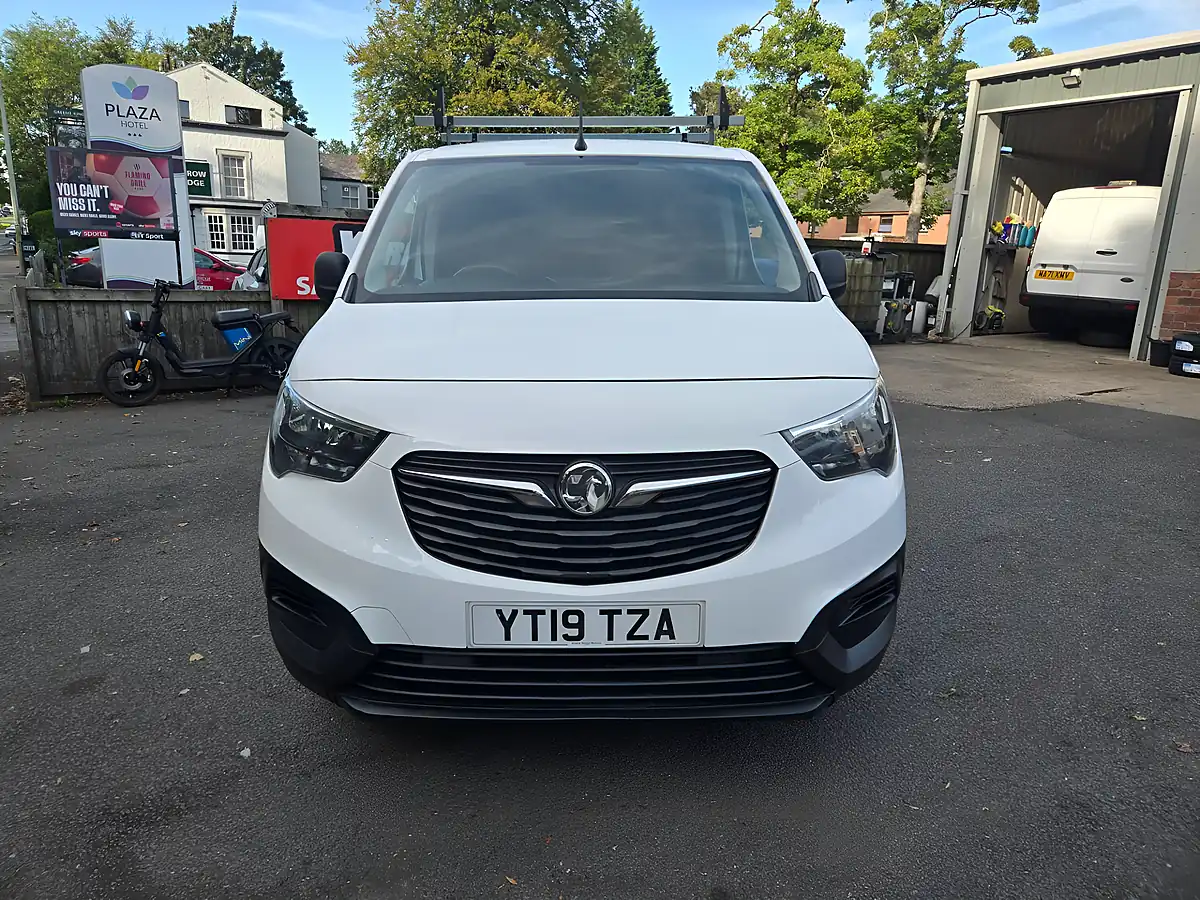 Used 2019 Vauxhall Combo H1 Edition White - Interior and Exterior details 2
