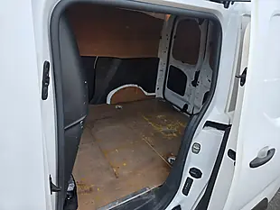 Used 2019 Vauxhall Combo H1 Edition White - Interior and Exterior details 6