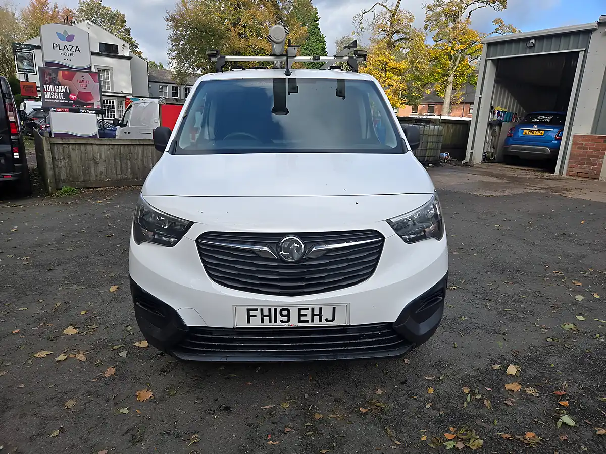 Used 2019 Vauxhall Combo H1 Edition White - Interior and Exterior details 2