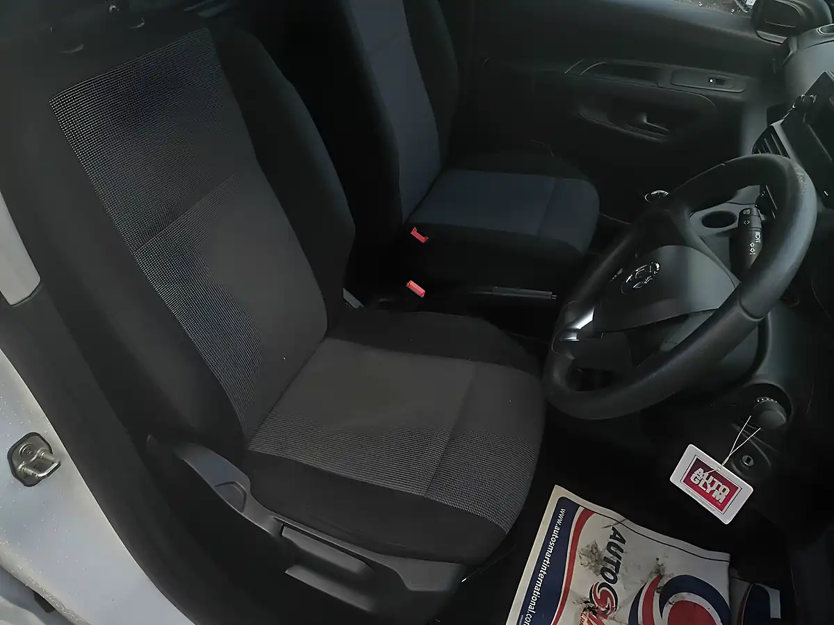 Used 2019 Vauxhall Combo H1 Edition White - Interior and Exterior details 20