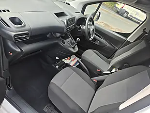 Used 2019 Vauxhall Combo H1 Edition White - Interior and Exterior details 5