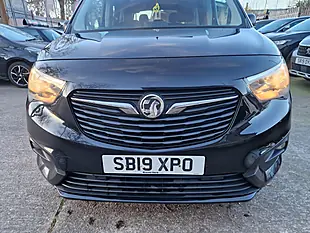 Used 2019 Vauxhall Combo Life Energy Black - Interior and Exterior details 10