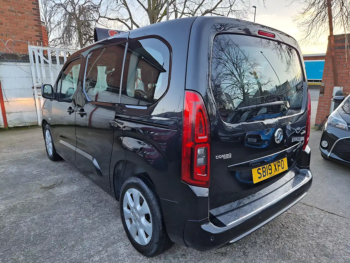 Used 2019 Vauxhall Combo Life Energy Black - Interior and Exterior details 4