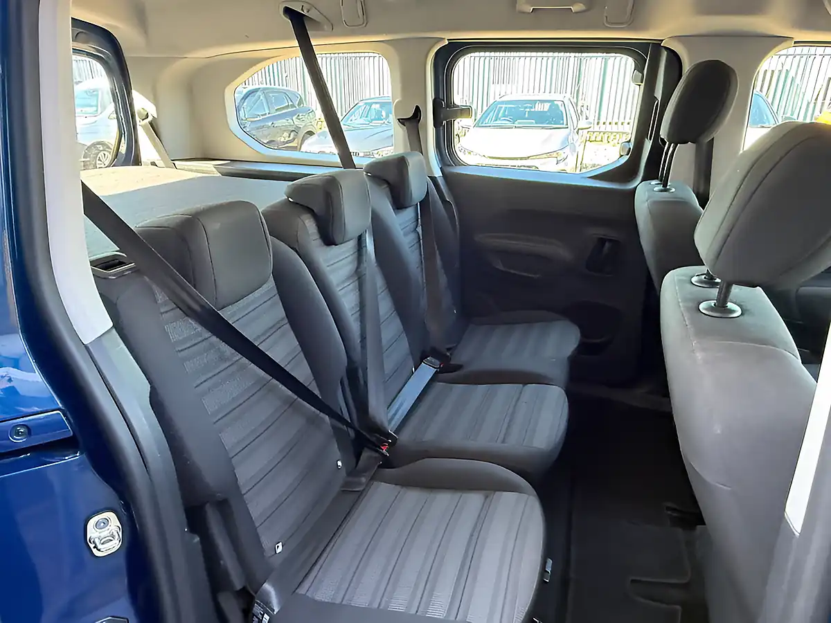 Used 2019 Vauxhall Combo Life Energy Xl Blue - Interior and Exterior details 14