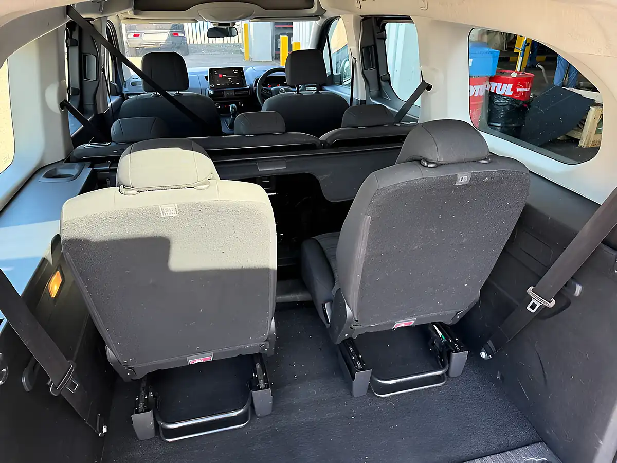 Used 2019 Vauxhall Combo Life Energy Xl Blue - Interior and Exterior details 16