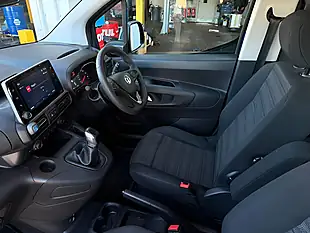 Used 2019 Vauxhall Combo Life Energy Xl Blue - Interior and Exterior details 19